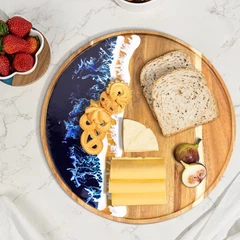 Dulang berkhidmat kayu